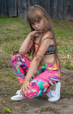 Young Model Ania 8y